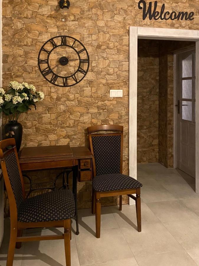 Penzion Vila Petra Bed&Breakfast Velky Slavkov Luaran gambar