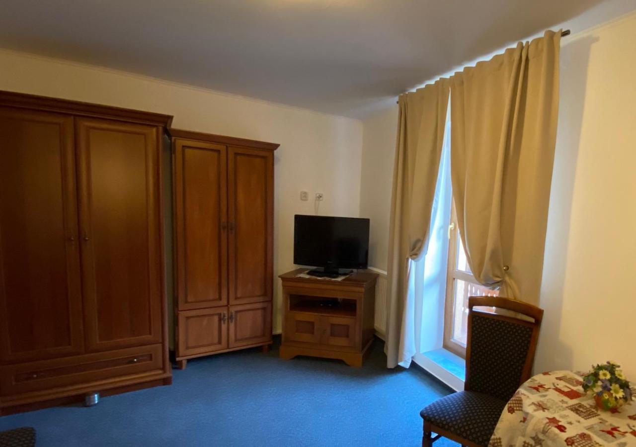 Penzion Vila Petra Bed&Breakfast Velky Slavkov Luaran gambar