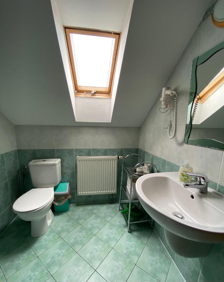 Penzion Vila Petra Bed&Breakfast Velky Slavkov Luaran gambar