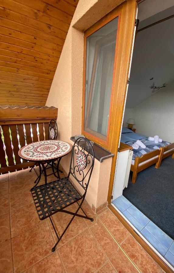 Penzion Vila Petra Bed&Breakfast Velky Slavkov Luaran gambar